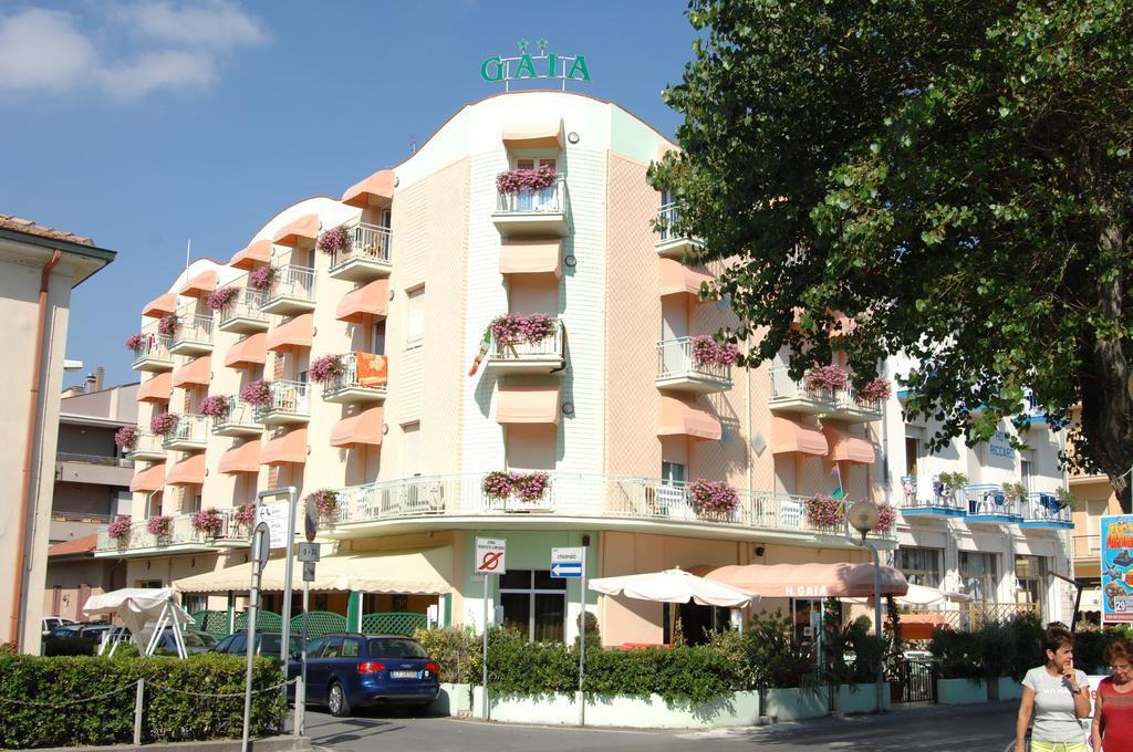 Hotel Gaia Римини Экстерьер фото